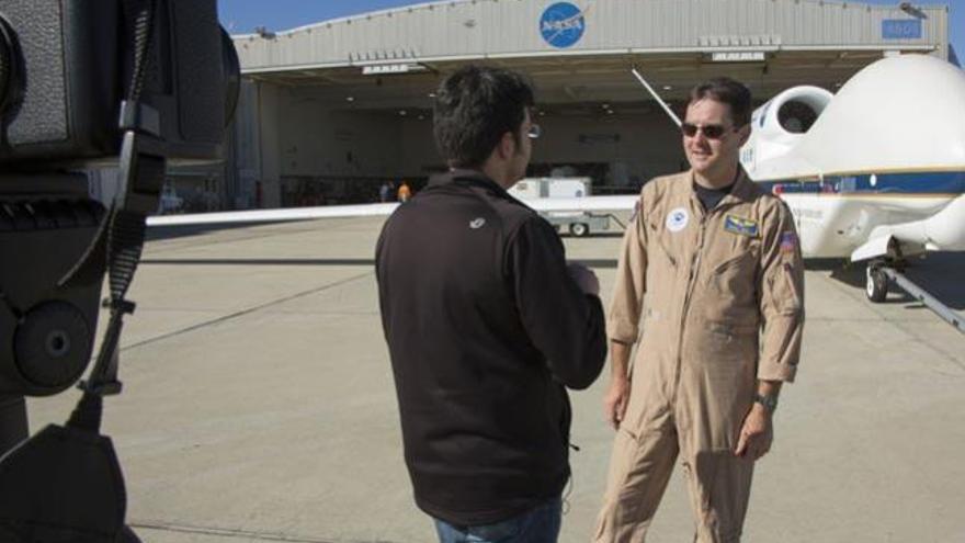 Una de las entrevistas de la productora viguesa en la base Edwards