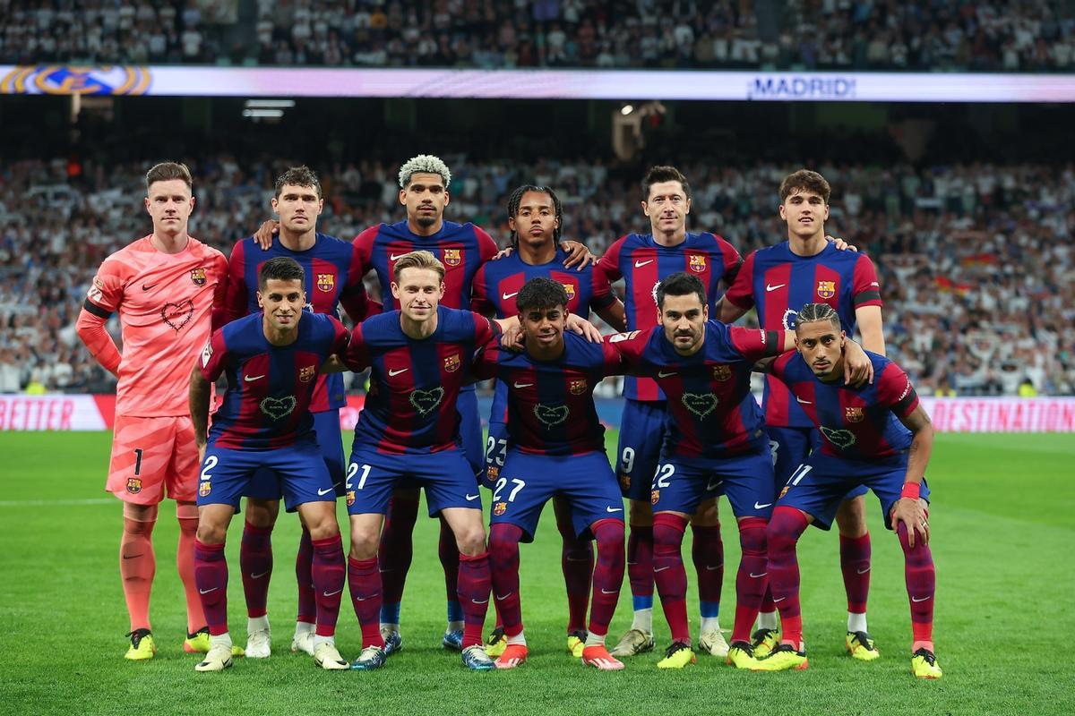 Real Madrid - FC Barcelona, el partido de la jornada 32 de LaLiga EA Sports, en imágenes. Real Madrid - FC Barcelona, el partido de la jornada 32 de LaLiga EA Sports, en imágenes.