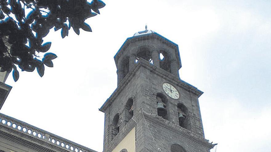 Campanario del Palacio de Justicia de la plaza de San Francisco.