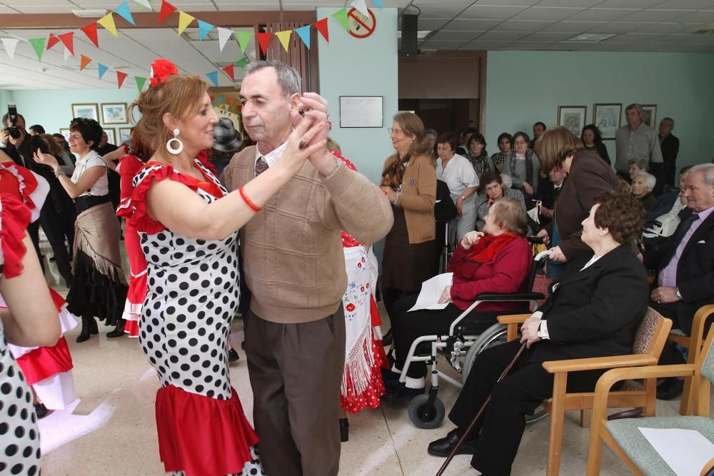 Sevillanas para celebrar el día de las familias en Os Gozos