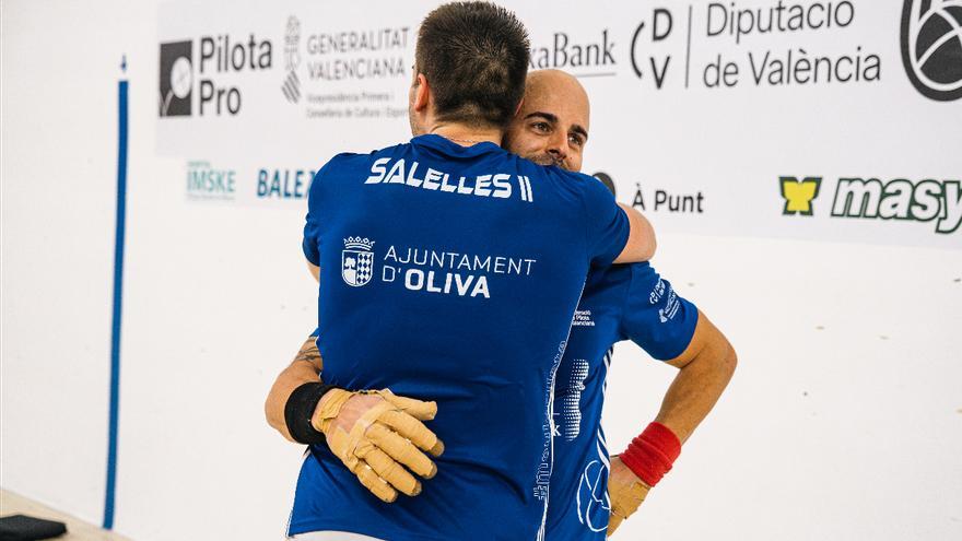 Salelles i Brisca forcen la partida de desempat en la semifinal de la Lliga CaixaBank de raspall Pro1