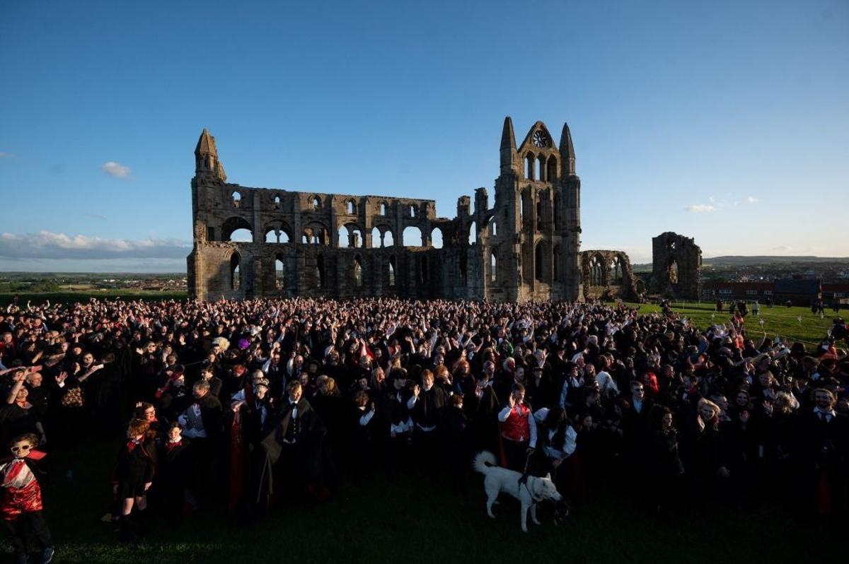 Reunión de vampiros en la Whitby Gothic Weekend