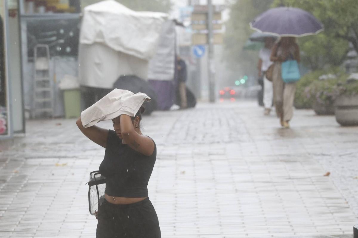 La lluvia cambia la estampa del verano en Córdoba: las imágenes que dejan las precipitaciones este lunes 24 de agosto
