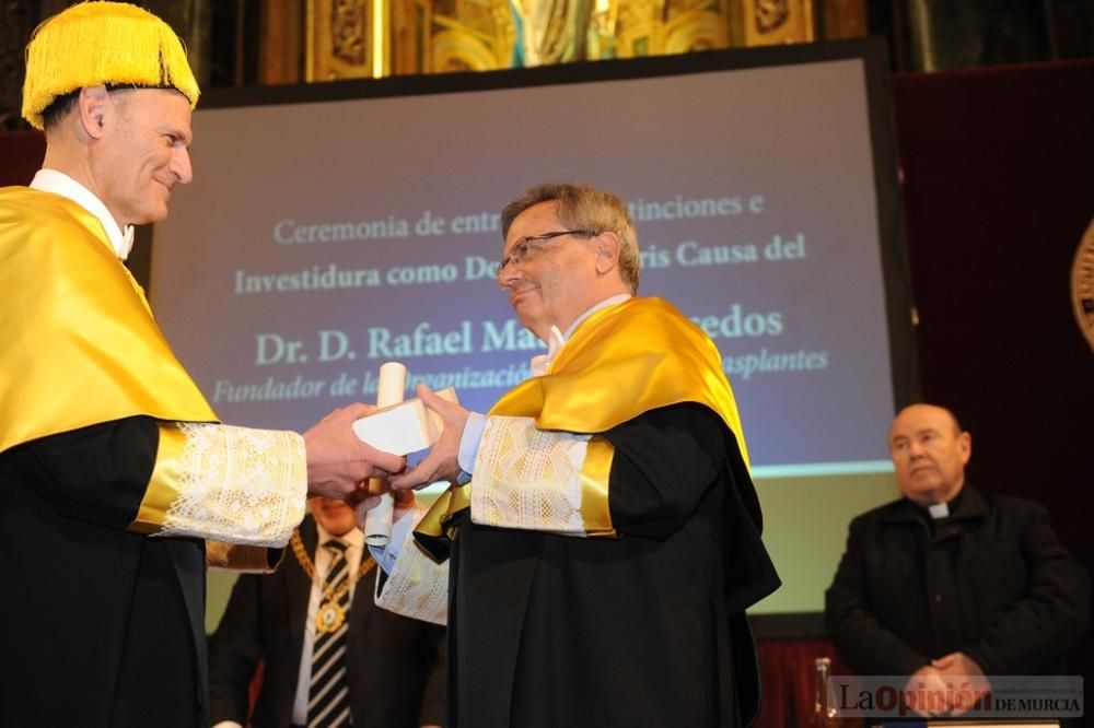 El fundador de la Organización Nacional de Trasplantes, Rafael Matesanz, es investido doctor Honoris Causa por la UCAM