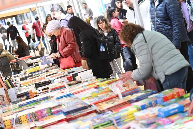 "Sant Jordi més enllà de les llistes"