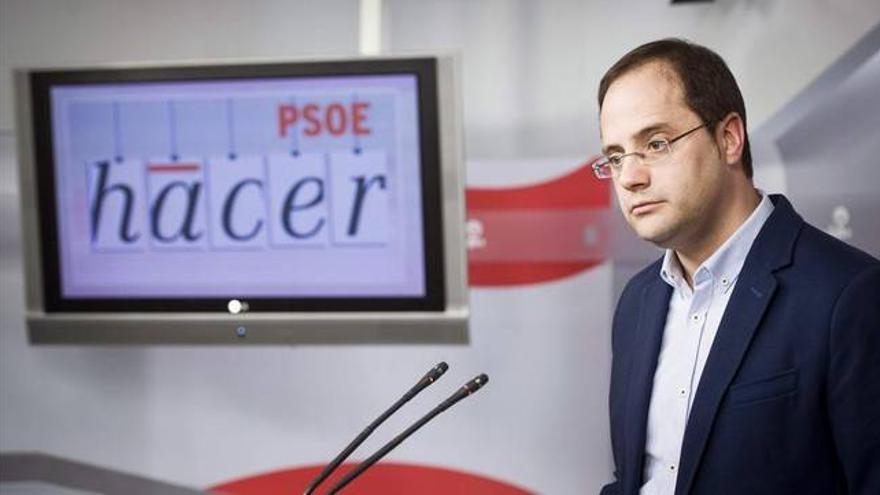 El PSOE rechaza que hubiera que esperar a una &quot;decisión fatal&quot; para destituir a Gómez