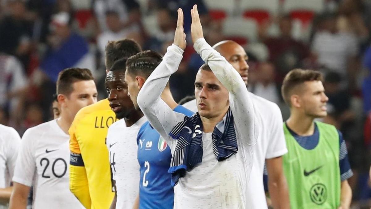 Griezmann agradece el apoyo del público tras el Francia-Italia de este viernes en Niza (3-1).