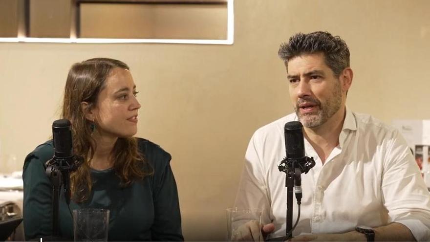 Los asturianos en Madrid Heri Frade, Lucía González y Alejandro Famos, en el octavo episodio de "La Chalana de Xuan"