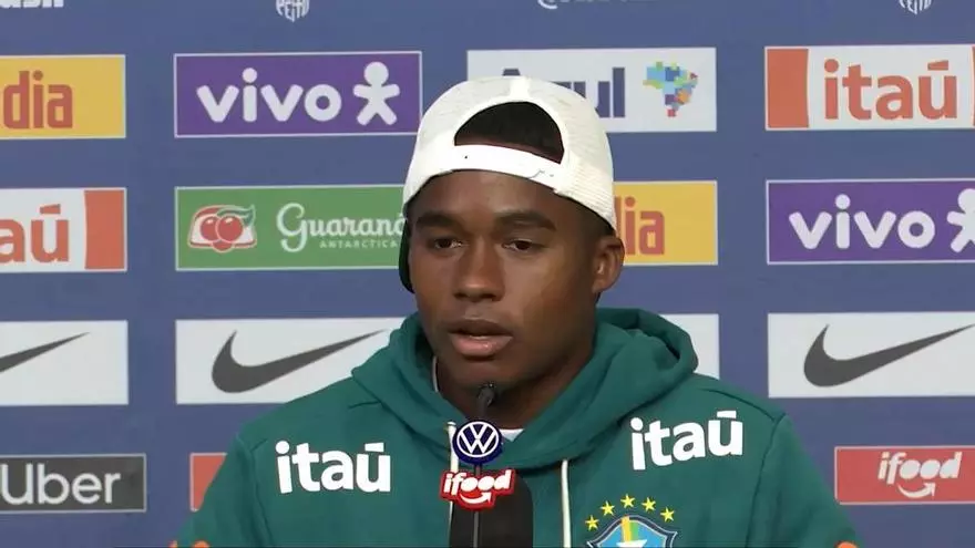 Endrick: "Intento aprender todo lo que puedo de Neymar"