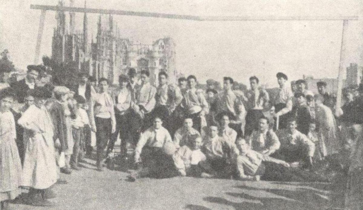 El primer Espanyol de la historia, bajo el nombre de 'Sociedad Española de Foot-ball"