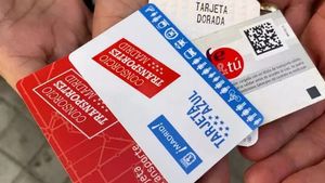 Diferentes tarjetas y títulos de transporte de Madrid.