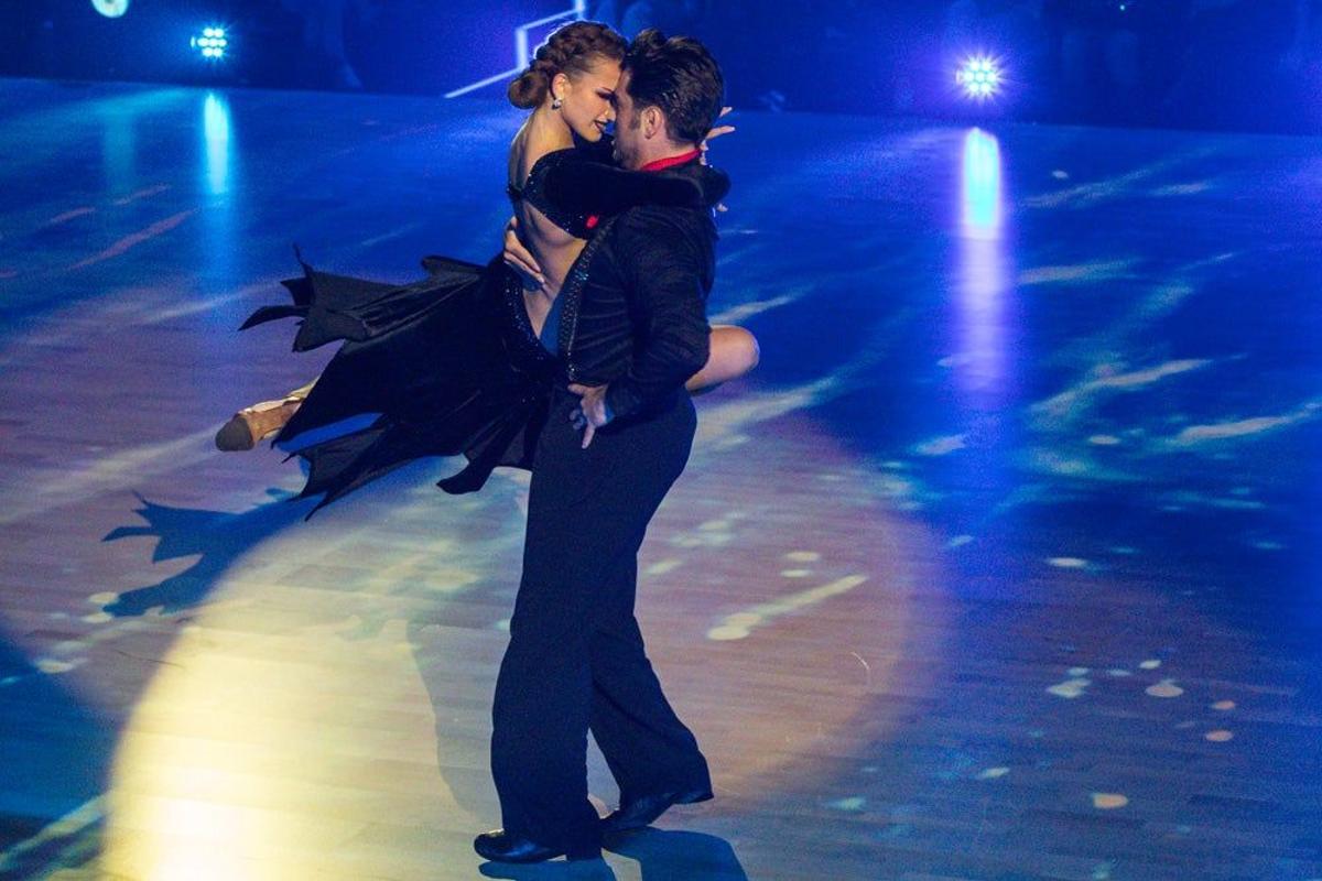David Bustamante y Yana Olina lo dan todo en 'Bailando con las estrellas'