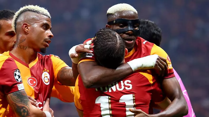 El doblete de Osimhen ante el Bodo/Glimt