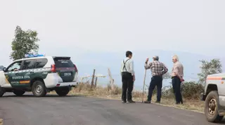 Las historias de los vecinos que no podían entrar en sus pueblos y se lanzaron a ayudar: "El fuego entró hasta las cuadras"