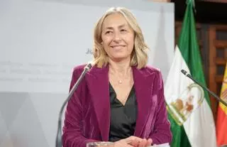 Rocío Hernández, consejera de Salud y Consumo, comenta la oferta de oposiciones del Servicio Andaluz de Salud