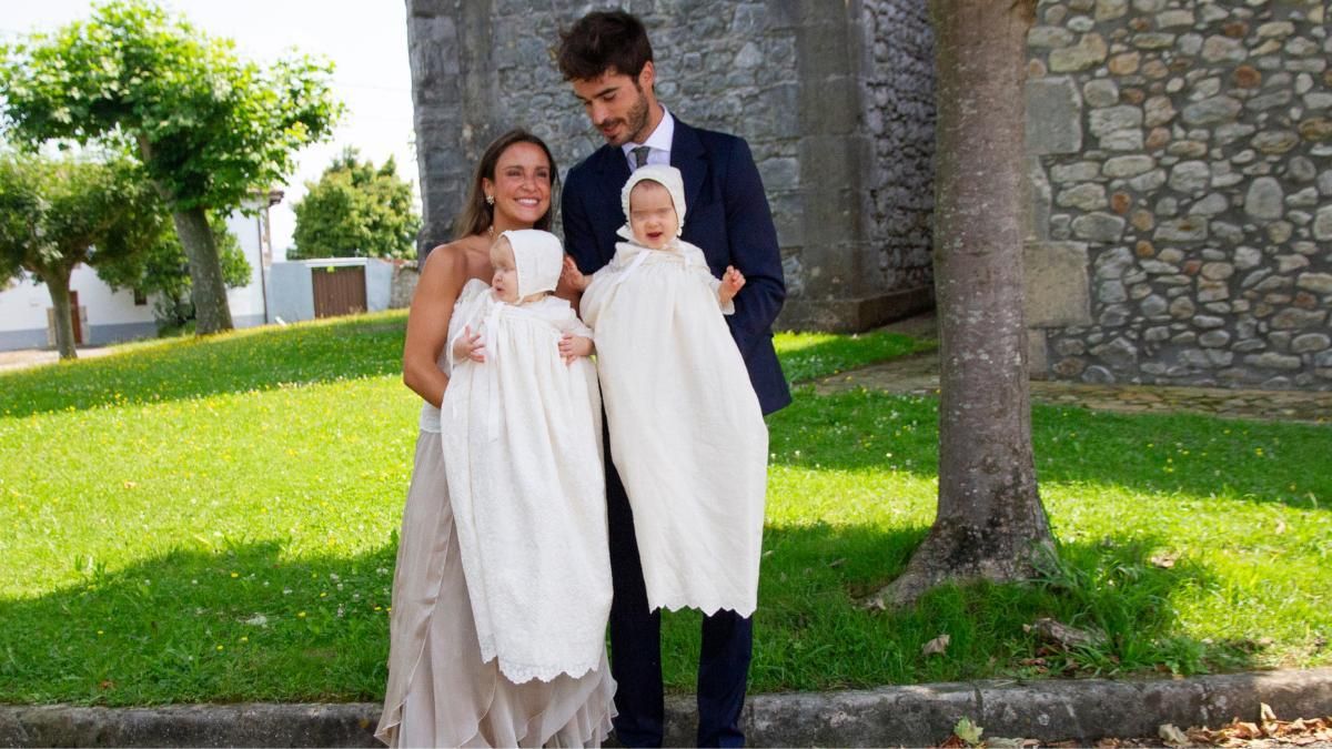 Marta Pombo y Luis Zamalloa bautizan a sus hijas en Cantabria
