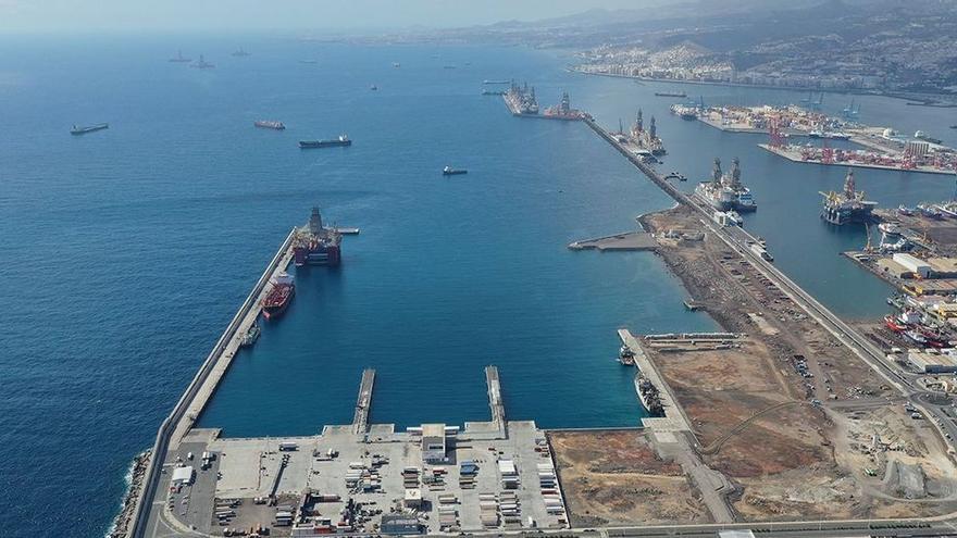 Salud Pública alerta del perjuicio de la planta de gas del Puerto de Las  Palmas para la ciudad - La Provincia