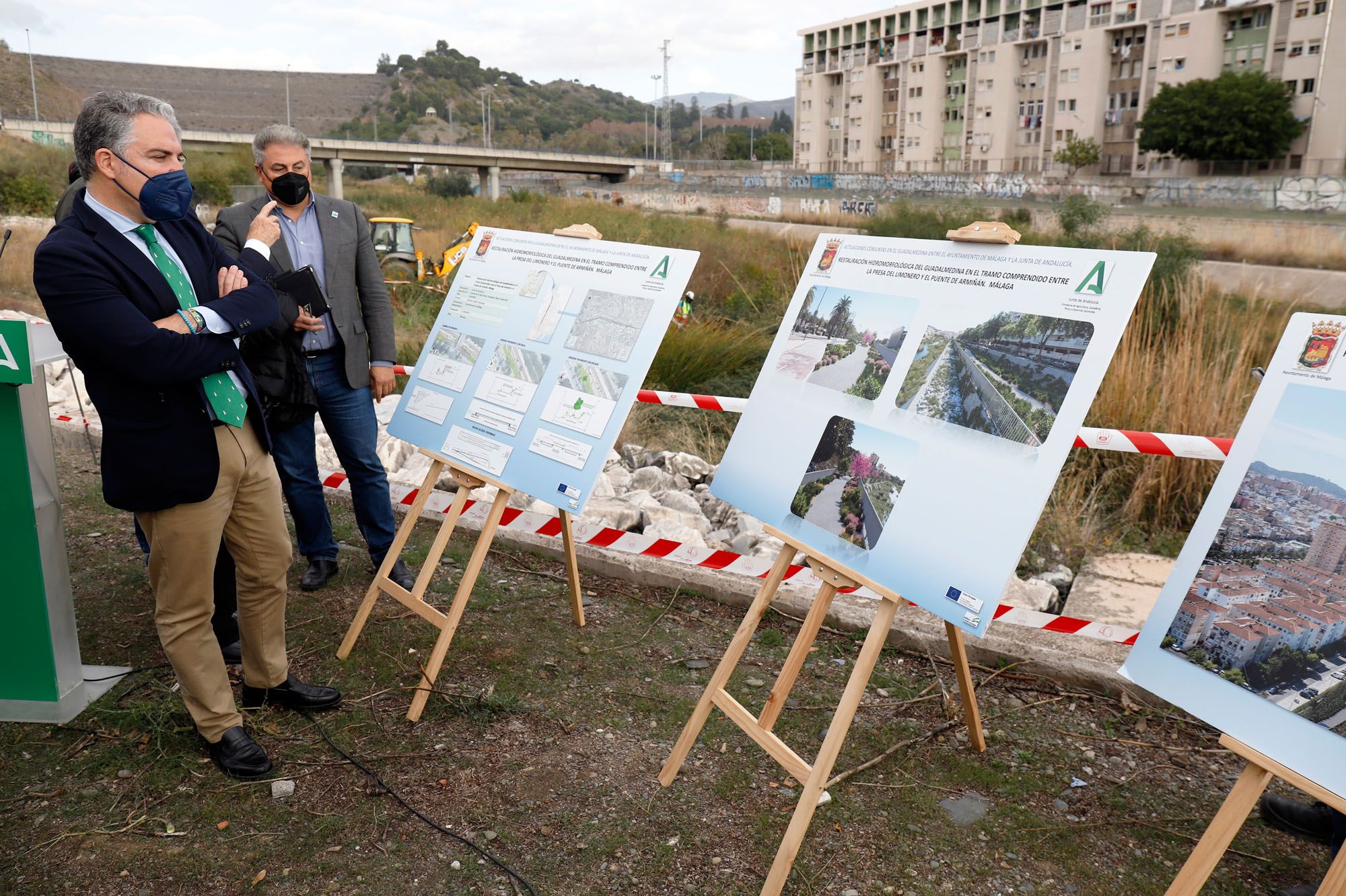 Inicio de la obra para crear un parque fluvial en el cauce del río Guadalmedina