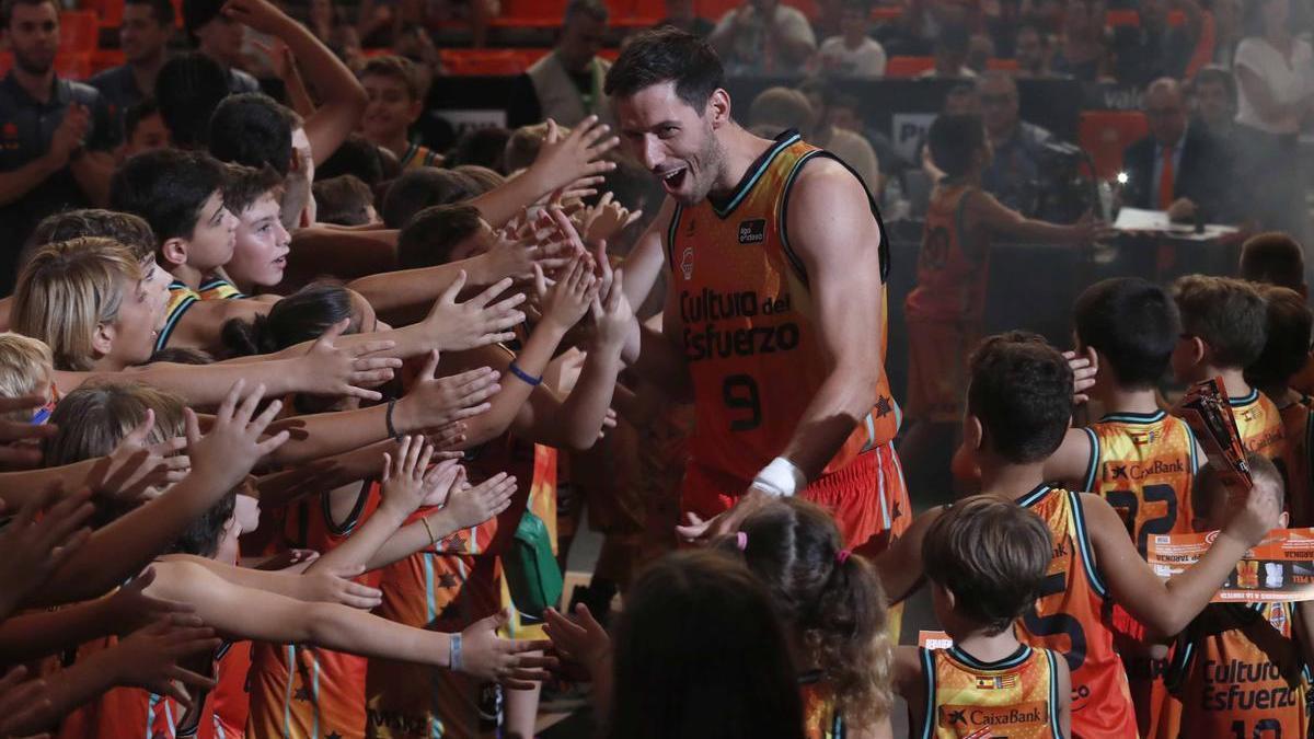 Van Rossom, en la última presentación de Valencia Basket en La Fonteta