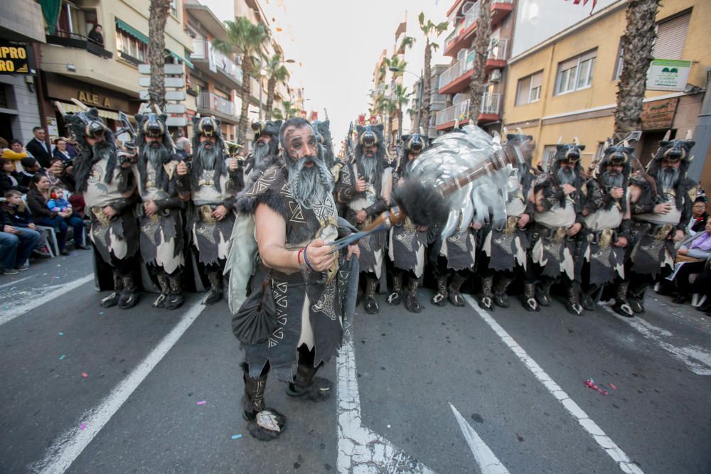 San Vicente celebra su entrada cristiana en las fiestas de Moros y Cristianos 2019