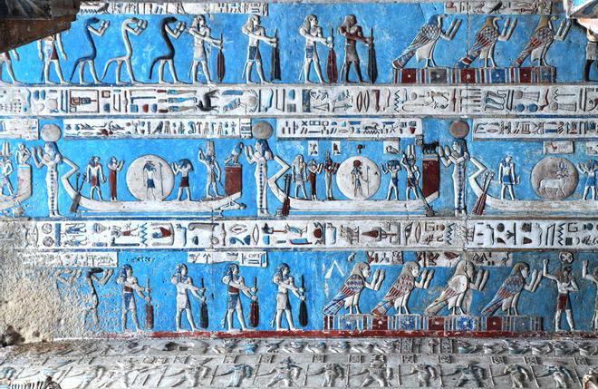 Techo astronómico en el templo de Dendera, Egipto.