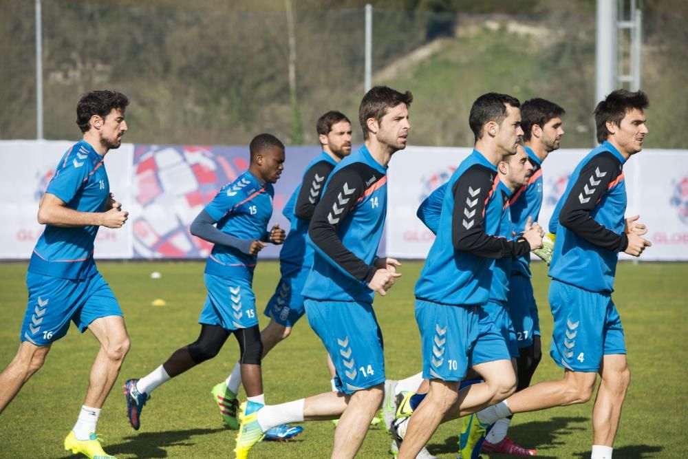 Generelo dirige su primer entrenamiento del Real Oviedo