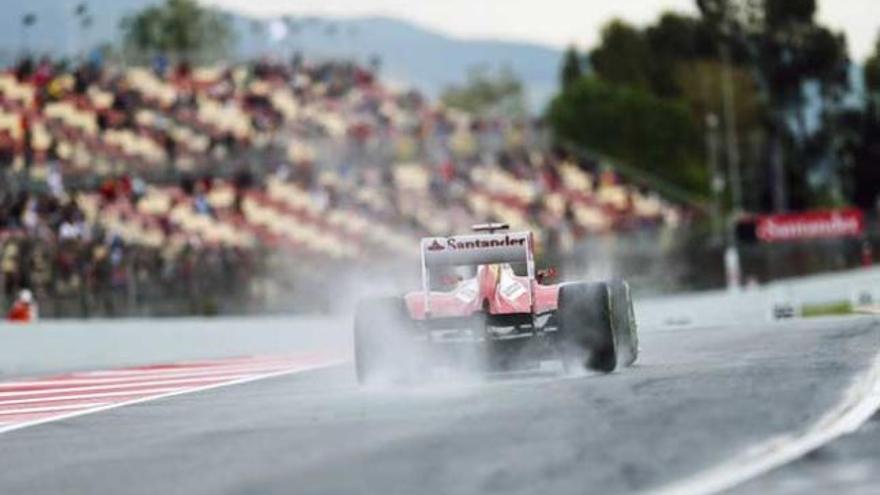 Alonso: &quot;El coche parece que responde bien&quot;