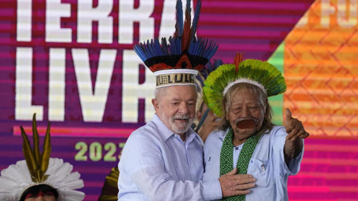 Lula, durante el acto en que firmó las nuevas reservas