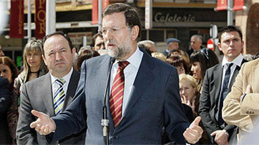 Rajoy: &quot;Tengo pensado quiénes serán los portavoces del PP, pero no lo saben ni ellos&quot;