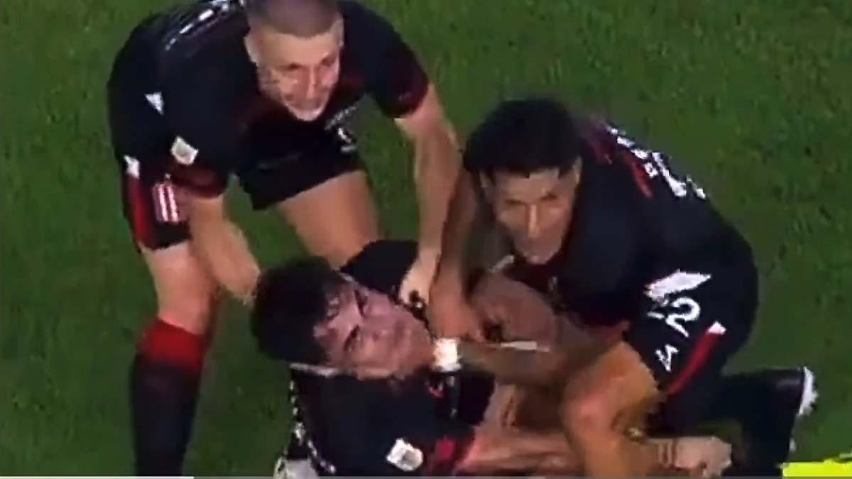 Chileno Altamirano "estable" tras sufrir convulsión en duelo Estudiantes-Boca