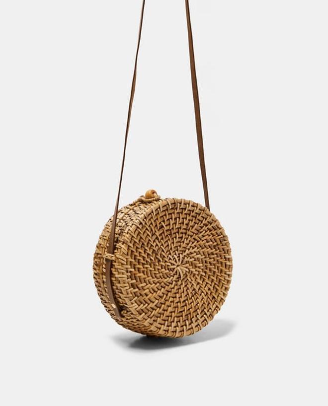 Bolso redondo de Zara