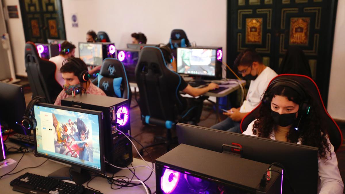 Participantes en la Feria Gaming de Eutopía.