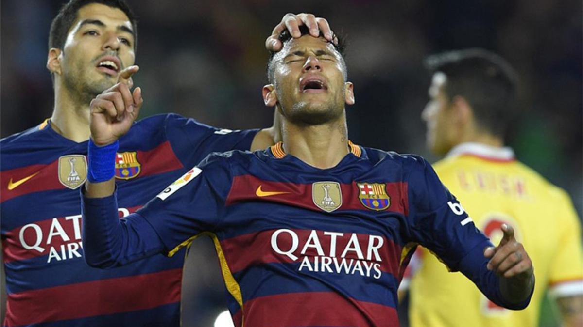 Neymar marcó de penalti tras intentarlo de todos los modos