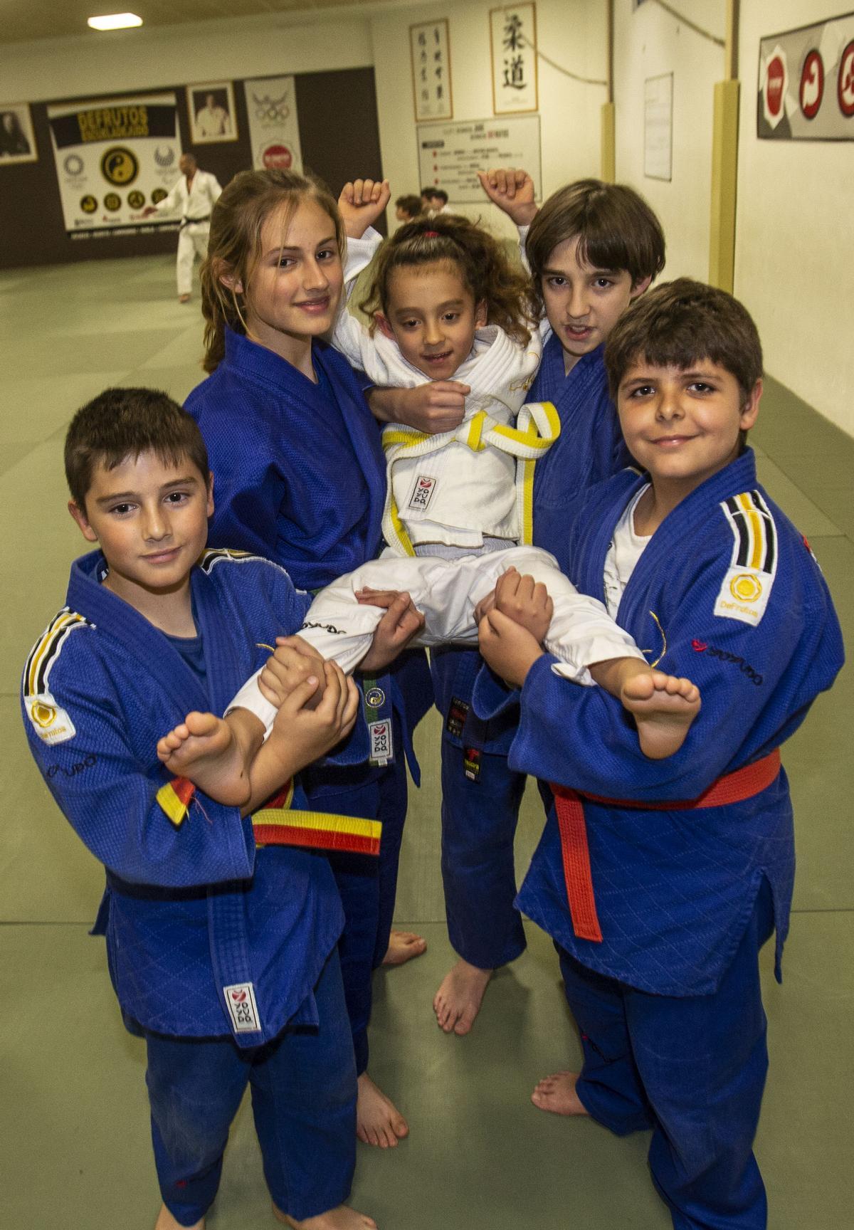 Algunos alumnos participantes en el programa.