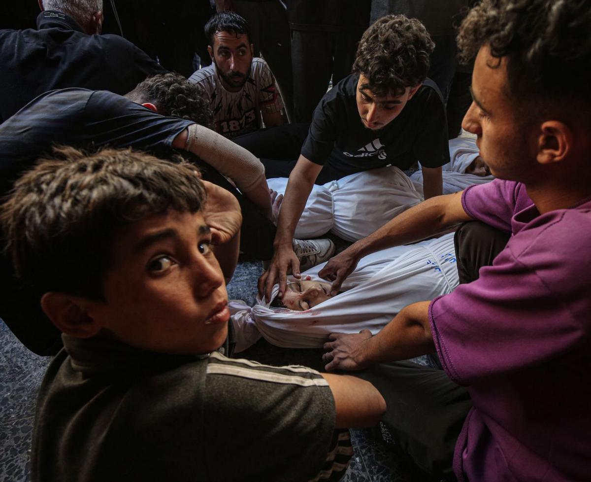Un atac d’Israel contra una escola de Gaza causa almenys 35 morts Un atac d’Israel contra una escola de Gaza causa almenys 35 morts