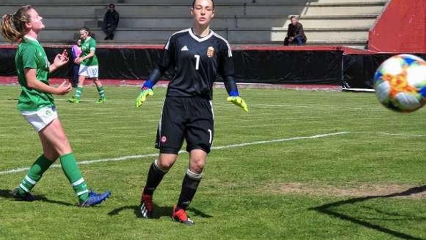 El campo municipal de fútbol de A Lomba. // Iñaki Abella