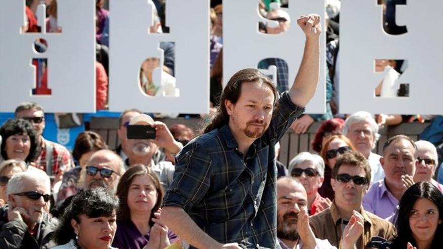Iglesias critica a los &quot;perros falderos&quot; de la oligarquía que dan lecciones sobre España