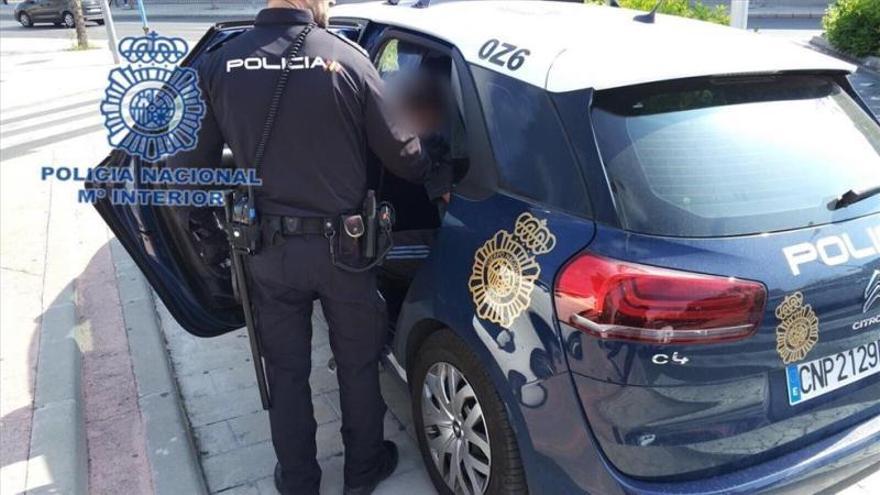 La Policía Nacional frustra un robo con fuerza en un local comercial de la zona de Sagunto