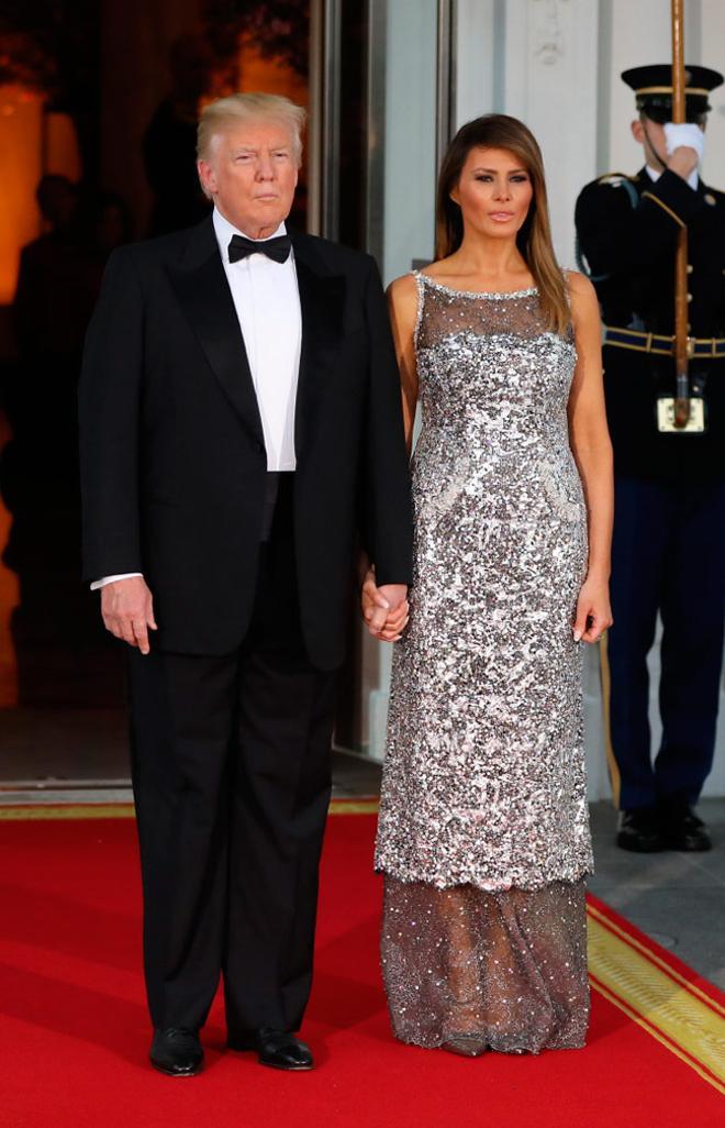 Donald y Melania Trump, con vestido de Alta Costura de Chanel en la Cena de Gala en honor a los Macron