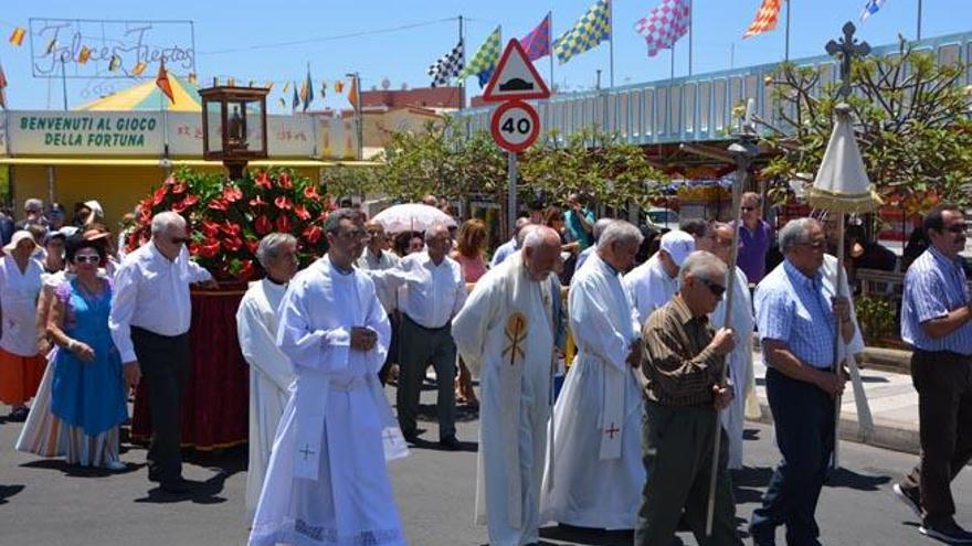 Maspalomas festeja a San Fernando y Canarias