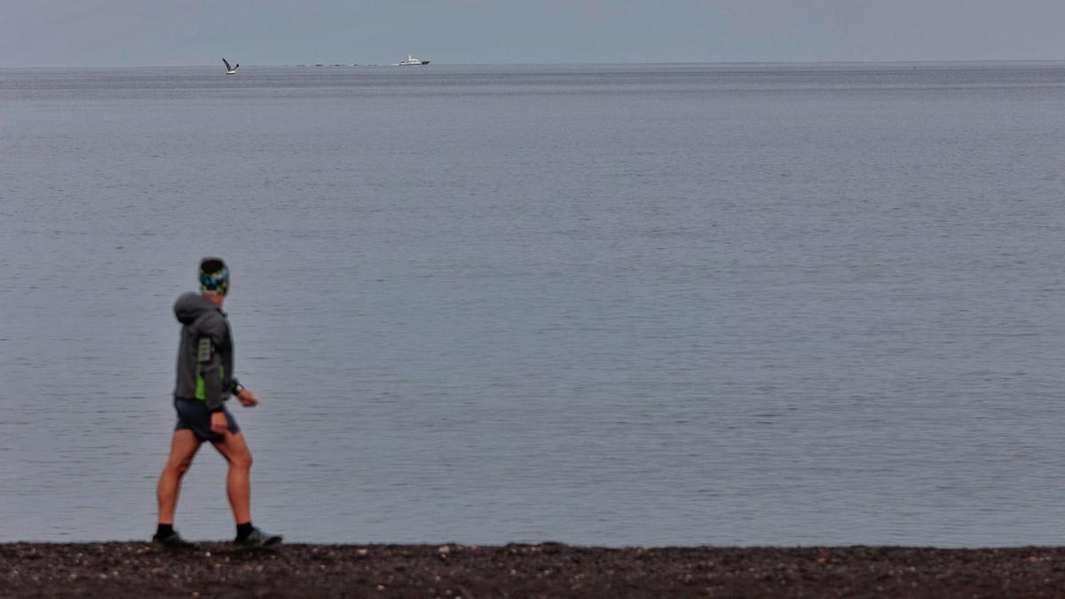 Coche y barco del hombre desaparecido con sus hijas en Tenerife