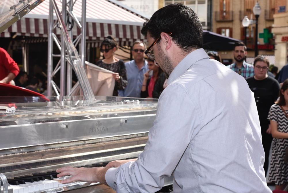 'Pianos en la calle' en la Plaza de las Flores