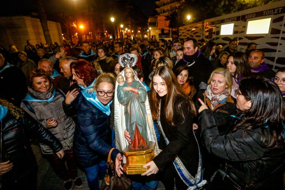 Benidorm celebra la procesión de El Alba de la Virgen del Sufragio