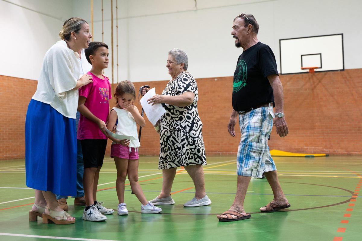 Galería | Así fue el Día de los Abuelos en los campamentos de verano de Cáceres