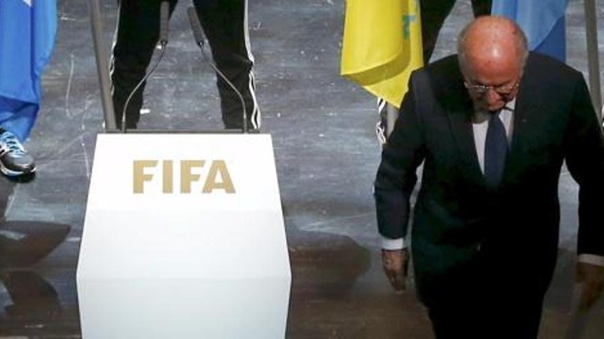 Blatter anuncia la seva dimissió i un congrés extraordinari