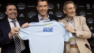 Unuzué, con Miñambres y Mourinho, director deportivo y presidente del Celta, respectivamente.