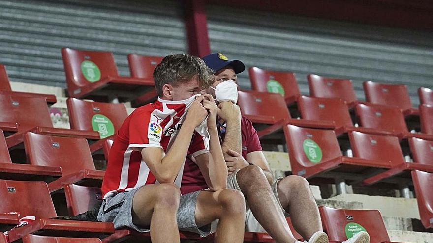 El Rayo és el cinquè equip que celebra a l’estadi el salt a Primera  | MARC MARTÍ 