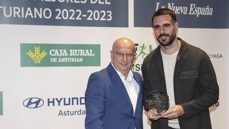 Insua, premio al Mejor Jugador del Sporting: "El derbi va a ser muy emocionante, los dos equipos estamos en muy buenas posiciones"