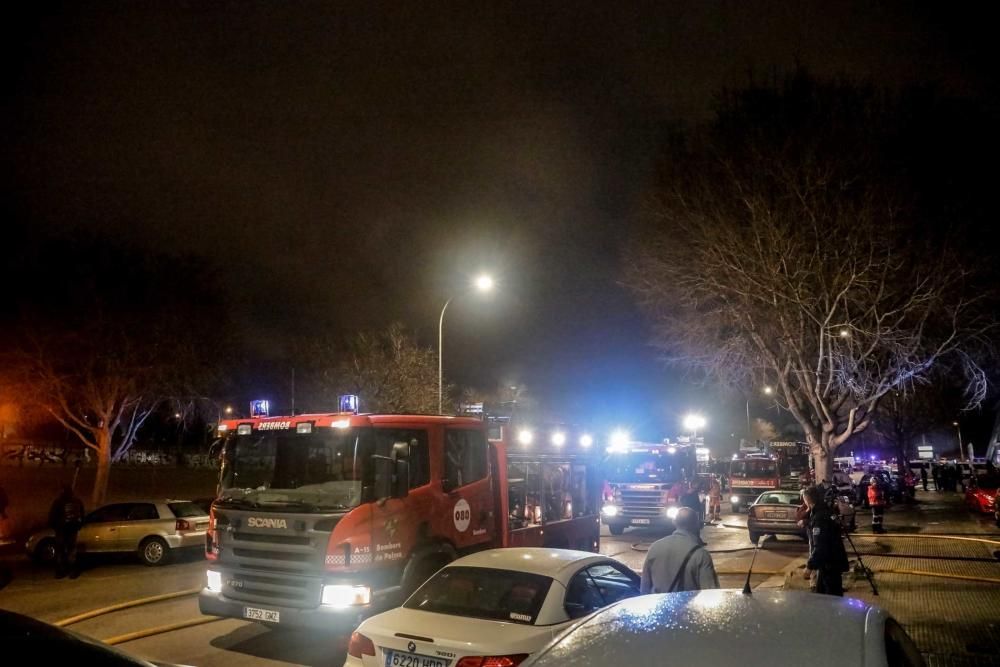 Incendio en el Polígono de Can Valero