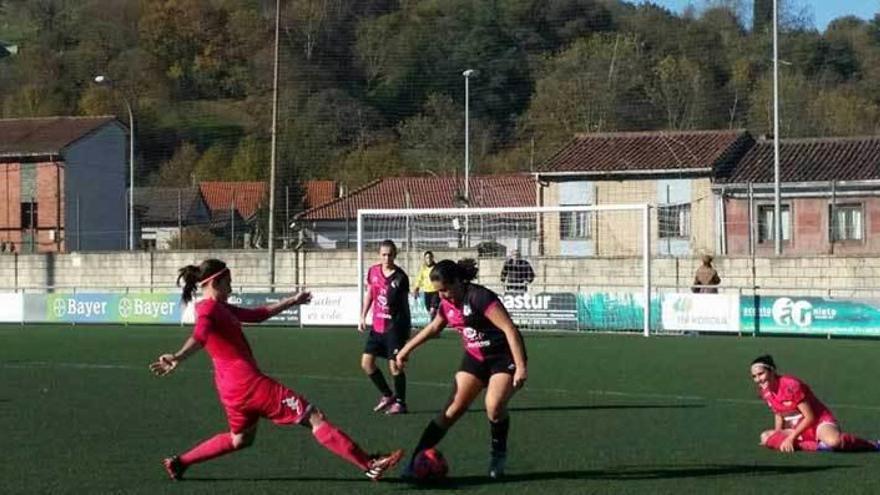 Una acción del Langreo Femenino-Femiastur B.